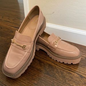 NWOT: Sam Edelman nude loafers